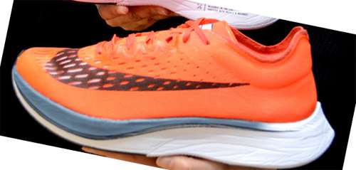 「ナイキの厚底「VAPORFLY 4%」